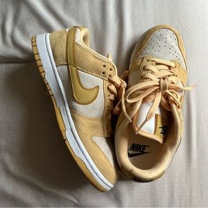 Nike dunk low celestial suede